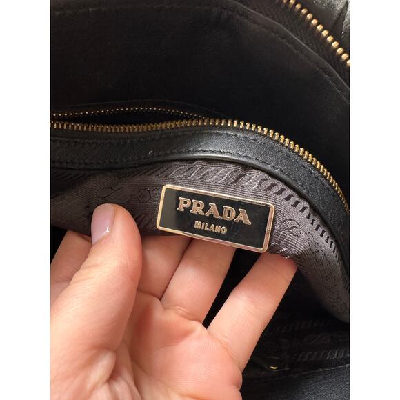 PRADA Nappa Gaufre Handbag Black Gold Leather Crossbody Strap Tote Bag Large - Picture 12 of 13